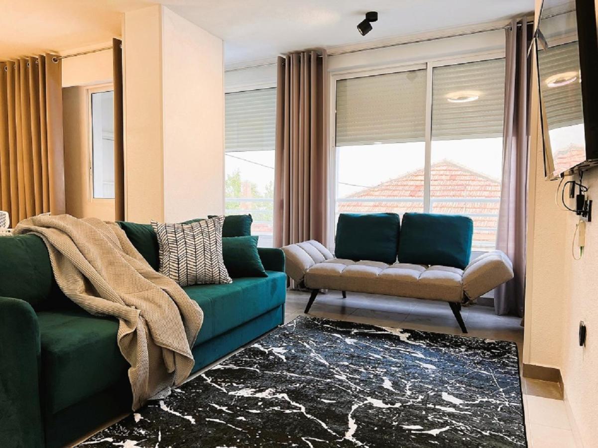 Holiday Suite Virgin De La Paloma Torrevieja Ngoại thất bức ảnh